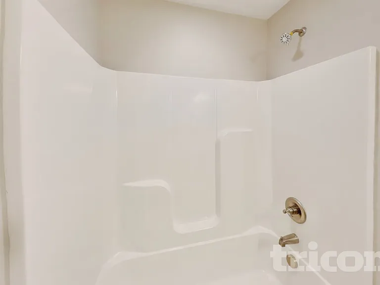 512 Hickory Leaf Ct — Photo 14