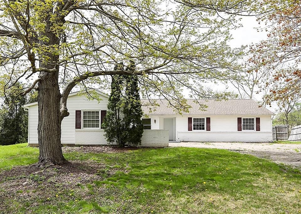1st image of 7412 Dorothy Dr