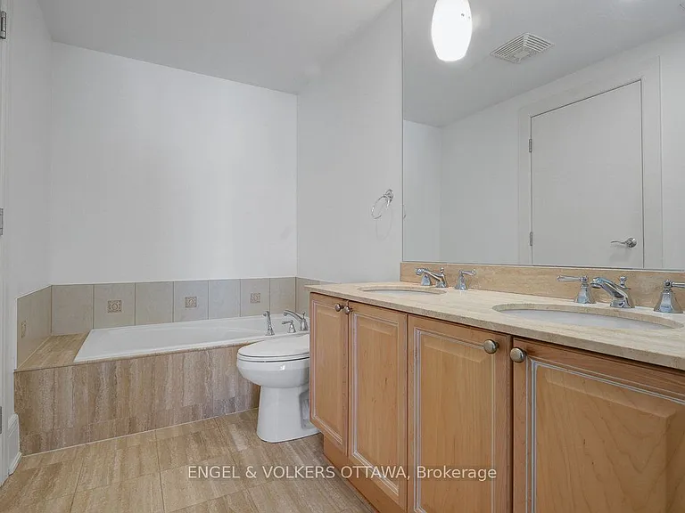 700 Sussex Dr N #403 — Photo 26