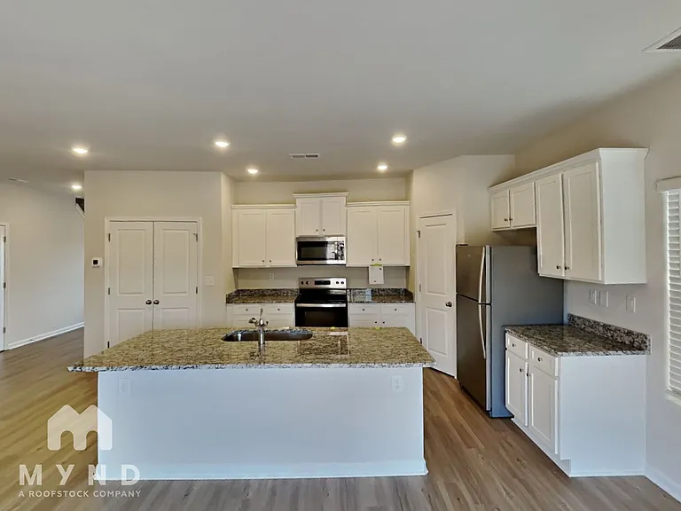 110 Lightning Dr — Photo 4