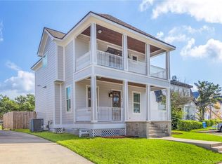 607 Clarence St, Lake Charles, LA 70601