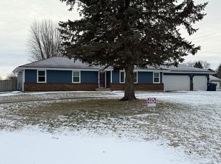 4361 Pfister Ln, Roscoe, IL 61073