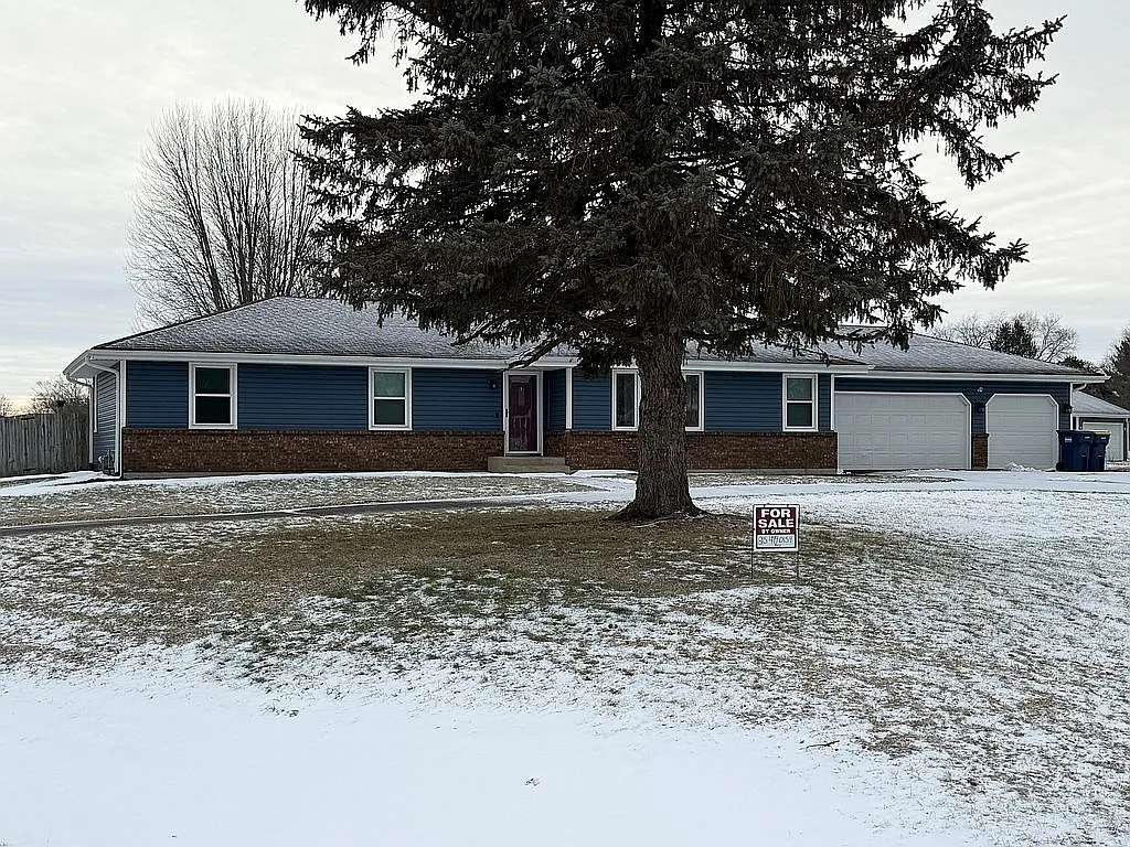 4361 Pfister Ln photo 1