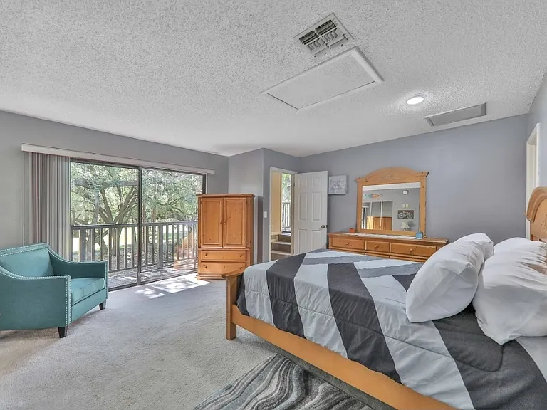 1371 Talbott Cir — Photo 19