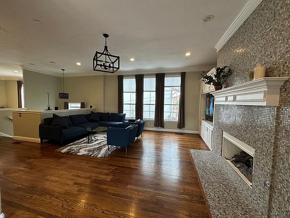 Living Room Eastward