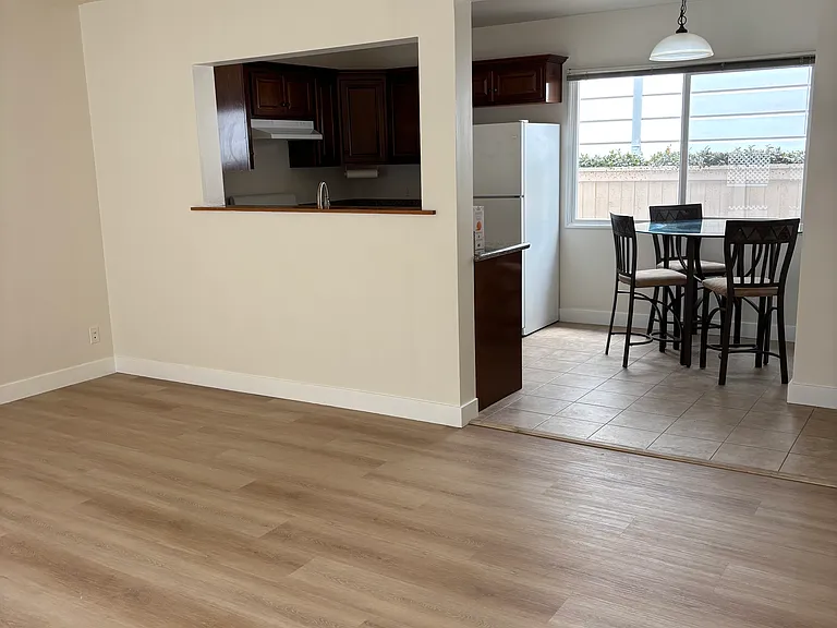 315 Longfellow Ave — Photo 2