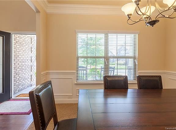 5th image of 6223 Pine Chapel Dr