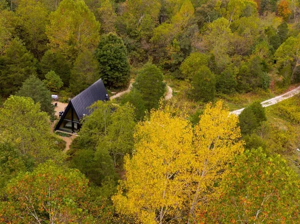 188 Wallace Rd, Peebles, OH 45660