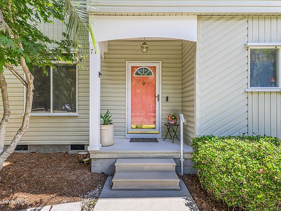 4th image of 71 Glenwood Drive
