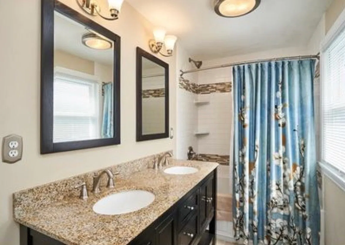 3 bed, 1.5 bath, 1264 sqft, $1,850 — Photo 4