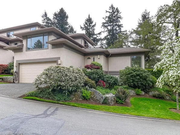 4300 Stoneywood Ln #47, Saanich, BC V8X 5A5