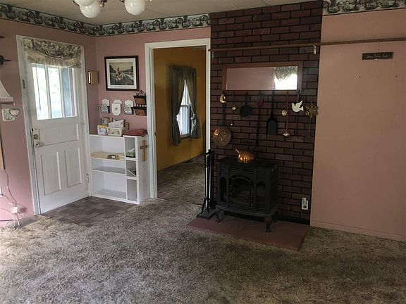 2nd image of 659 4th St