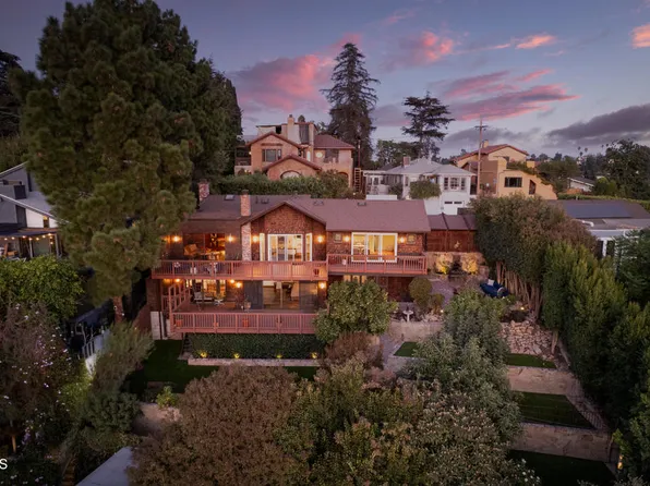 3880 Clayton Ave, Los Angeles, CA 90027