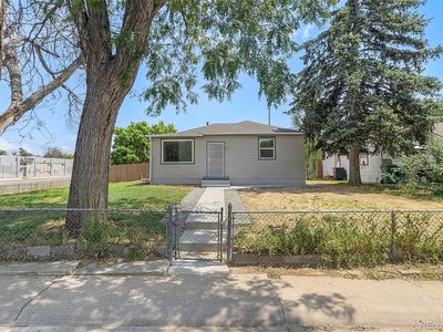 1990 Newark Street, Aurora, CO, 80010