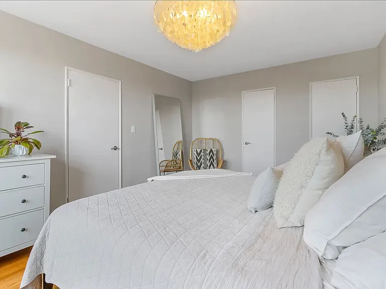 3235 Cambridge Ave #2G — Photo 5