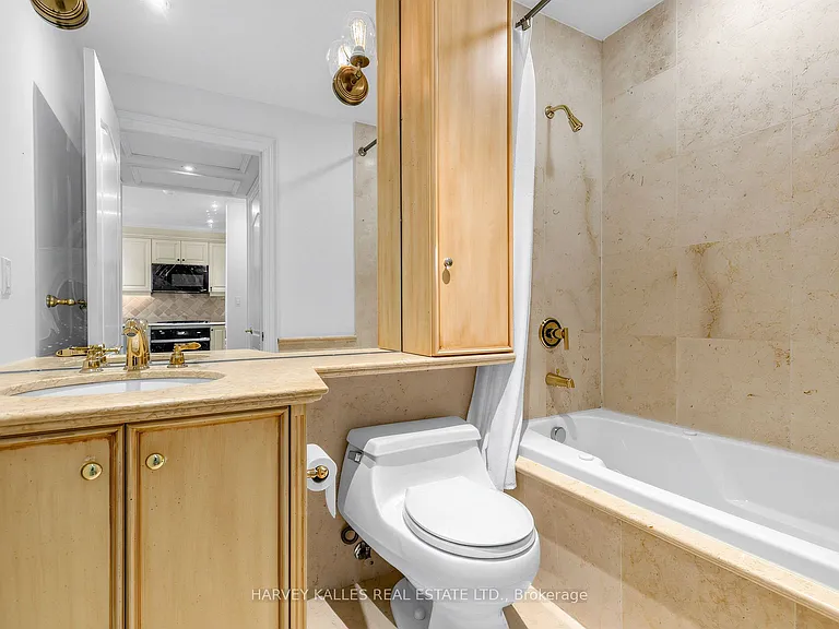 33 Delisle Ave #704 — Photo 22