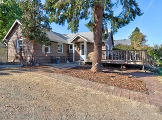 3022 W 10th St, The Dalles, OR
