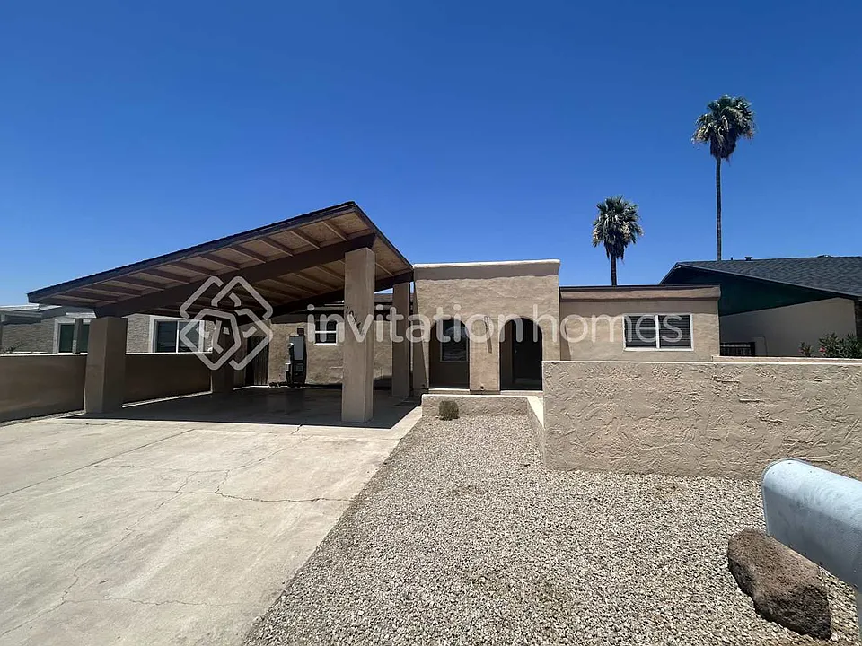 10444 W Devonshire Ave