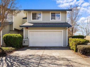 38 Meridian Cir, Rohnert Park, CA 94928