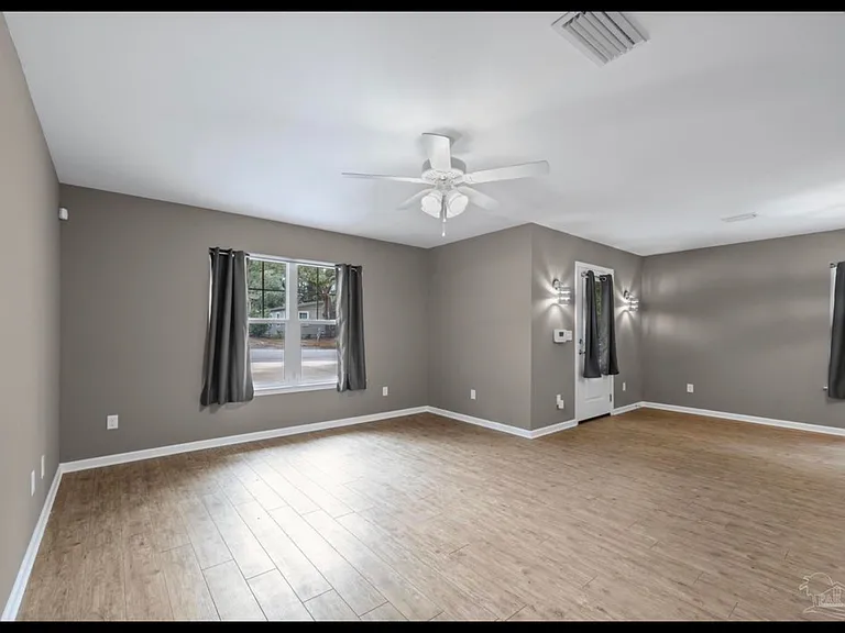 6609 Cedar St — Photo 3