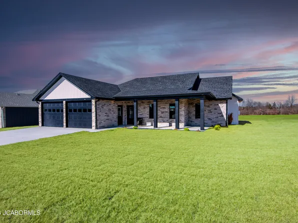 102 The Vines, Holts Summit, MO 65043