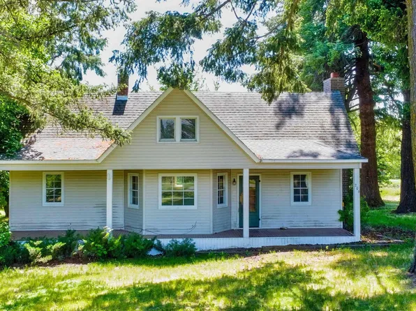 206 E Market St, Latah, WA 99018