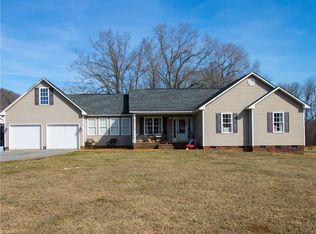 2250 Flat Swamp Rd, Denton, NC 27239