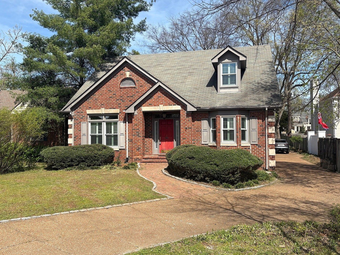 230 Harding Pl