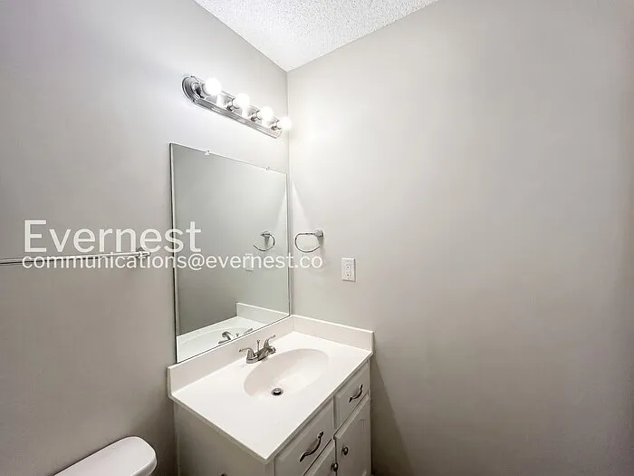 10721 Ridgefield Dr — Photo 13