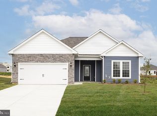 9958 Roulette Dr, Hagerstown, MD 21740