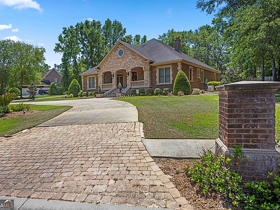 3rd image of 4223 Spring Branch Cir