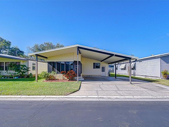 2nd image of 3111 Hickory Dr
