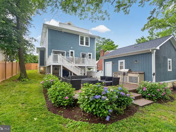 3717 30th Pl NE, Washington, DC 20018