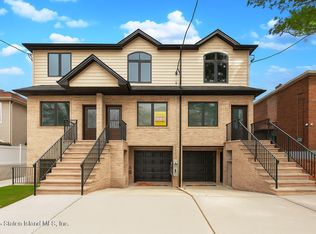 2439 Victory Blvd, Staten Island, NY