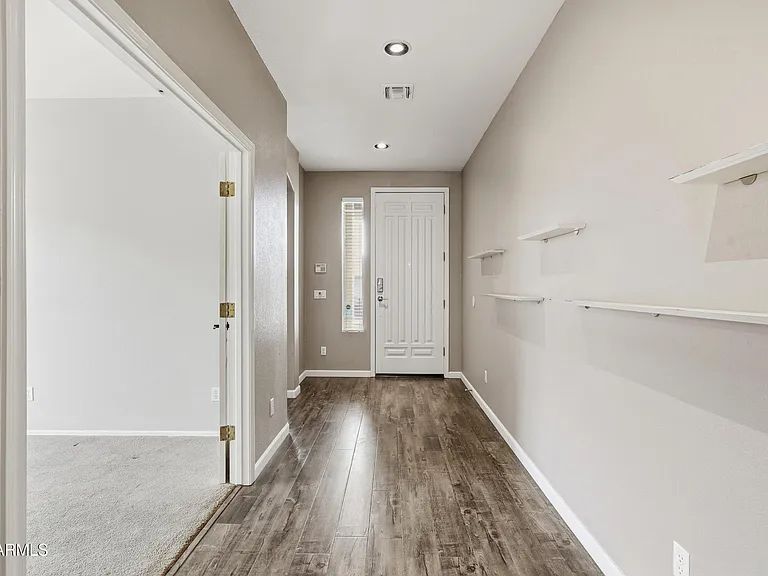 1724 W Deer Creek Rd — Photo 5