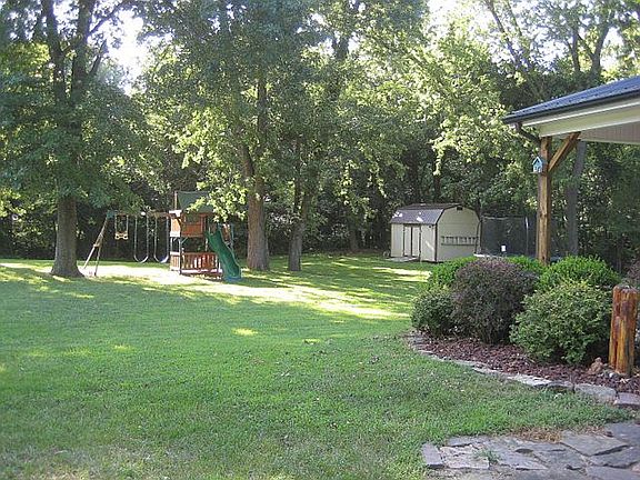 3rd image of 1515 Stellas Dr