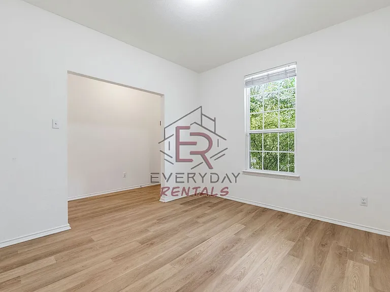 9309 Sandyford Ct — Photo 7