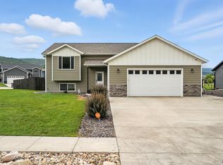 14349 Wolf Creek Ct, Summerset, SD 57769