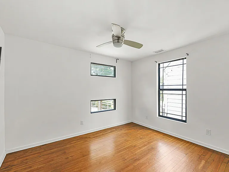 733 Jones Ave NW #A — Photo 4