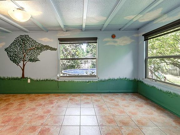 2nd image of 2402 Rest Haven Ave