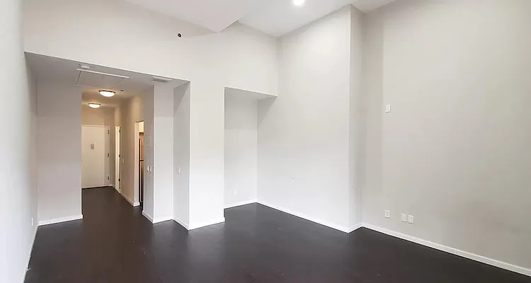 Rented by New York Residence | media 33