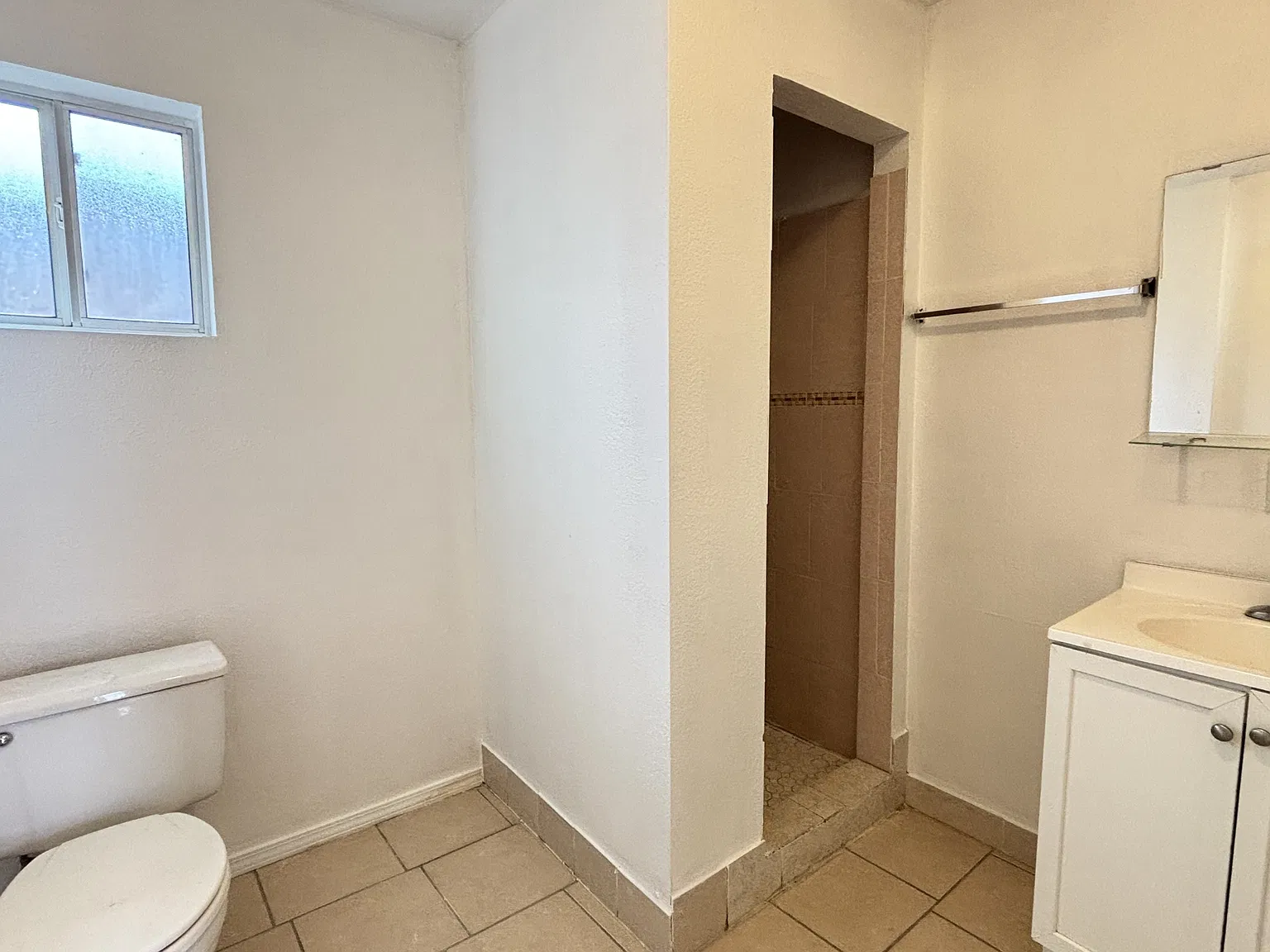 605 Meadow Road Unit 1 - 1 — Photo 4