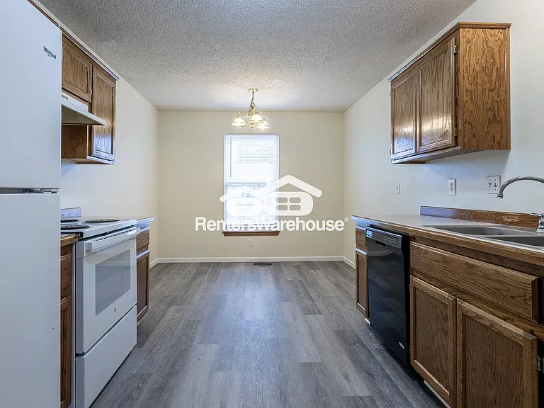 1500 Galway Ct — Photo 7