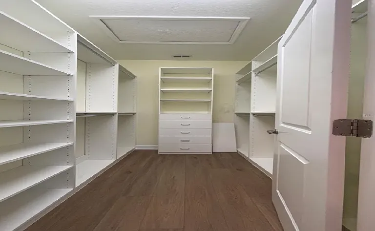 684 Cascading Creek Ln — Photo 10
