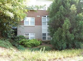 1930 E Woodlawn Rd #R, Charlotte, NC 28209