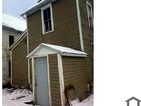 215 W Homer St #1, Freeport, IL 61032