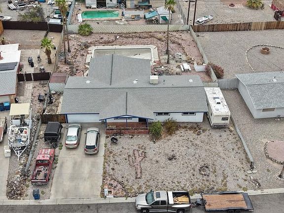 4th image of 1750 Beavertail Dr