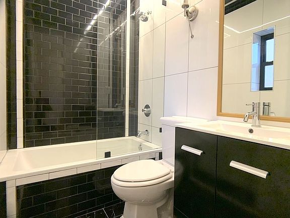 2nd image of 226 Manhattan Ave APT 3R