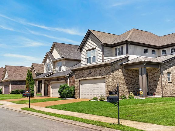 3rd image of 123 Annapolis Bend Cir