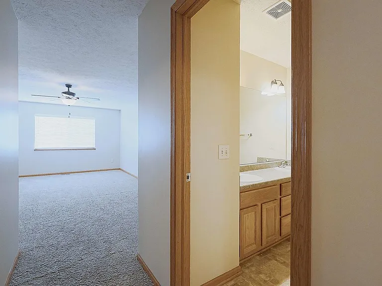 5824 NW 14th Ct — Photo 16